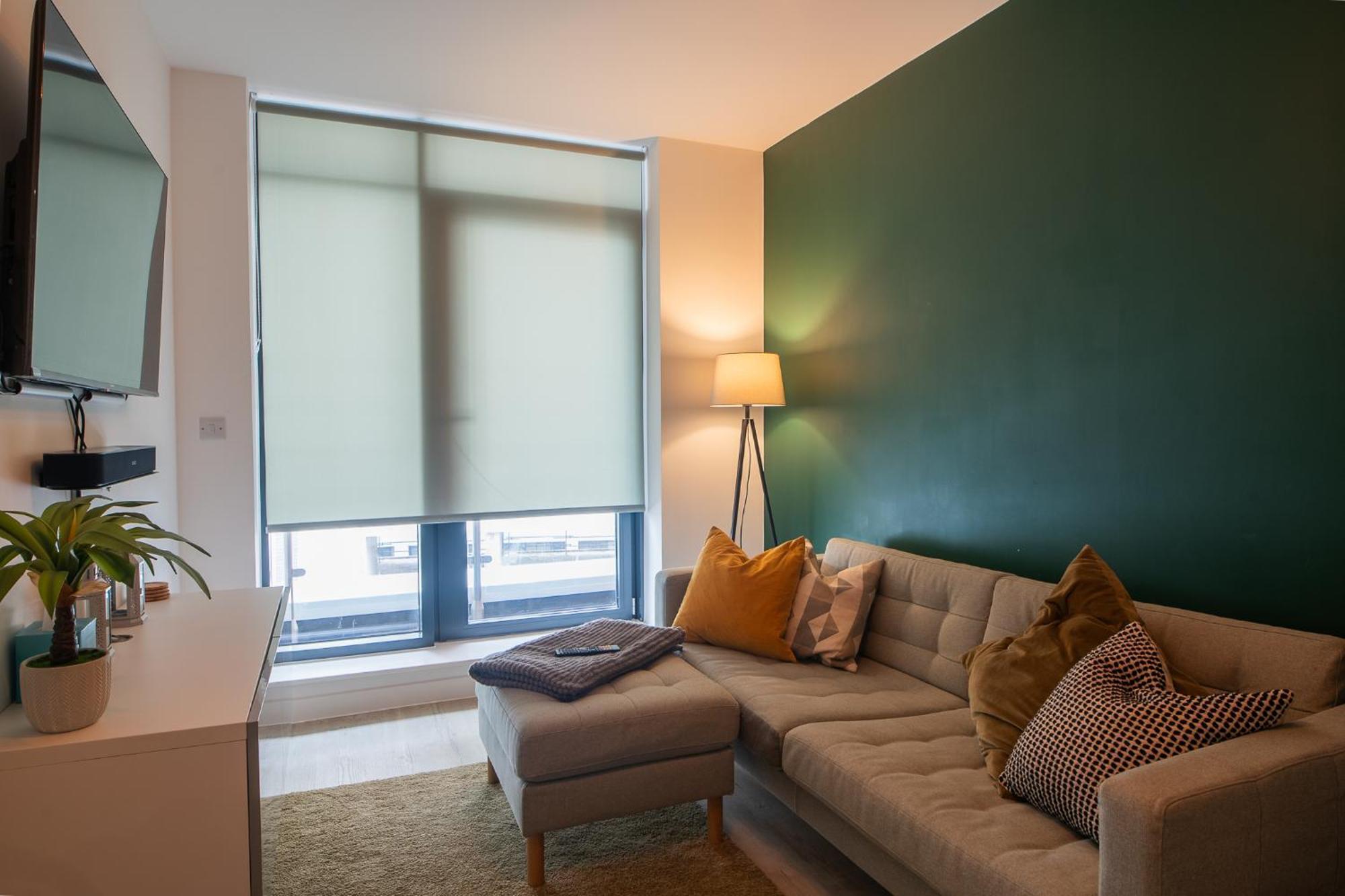 Modern And Spacious Apartment In Salford Quays Manchester Extérieur photo